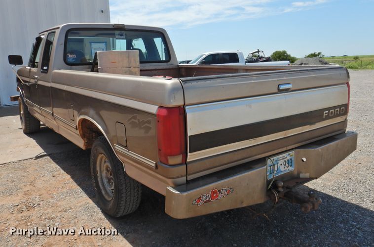 image for item GN9944 1993 Ford F150  SuperCab pickup truck