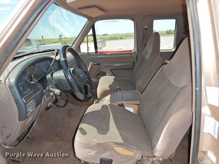 image for item GN9944 1993 Ford F150  SuperCab pickup truck