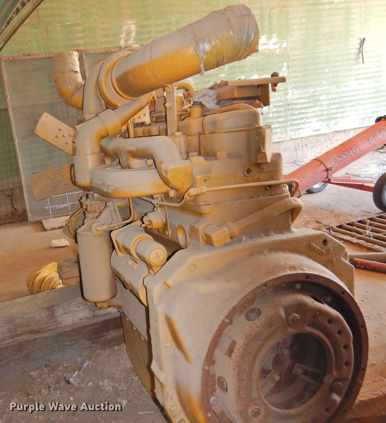 image for item GN9945 John Deere 0400 six cylinder diesel engine