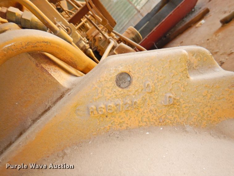 image for item GN9945 John Deere 0400 six cylinder diesel engine