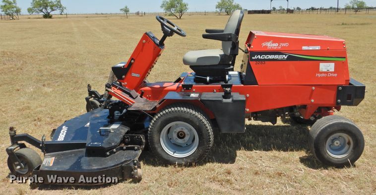 image for item GN9951 2006 Jacobsen Turfcat 628D lawn mower