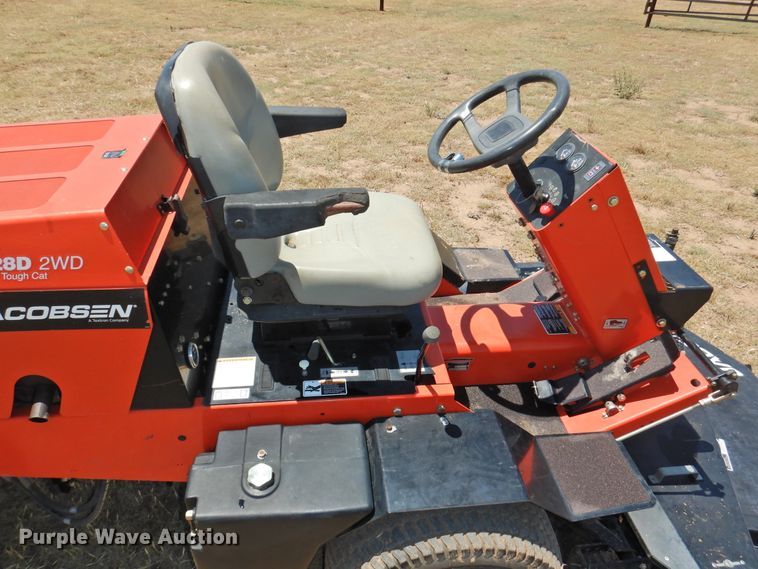 image for item GN9951 2006 Jacobsen Turfcat 628D lawn mower