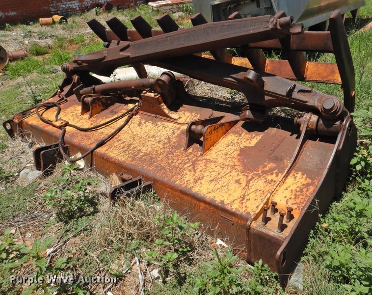 image for item GN9954 John Deere 750 dozer blade