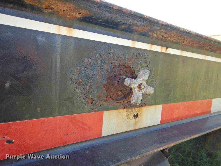 image for item GN9962 2006 Felling FT14IT tilt deck equipment trailer