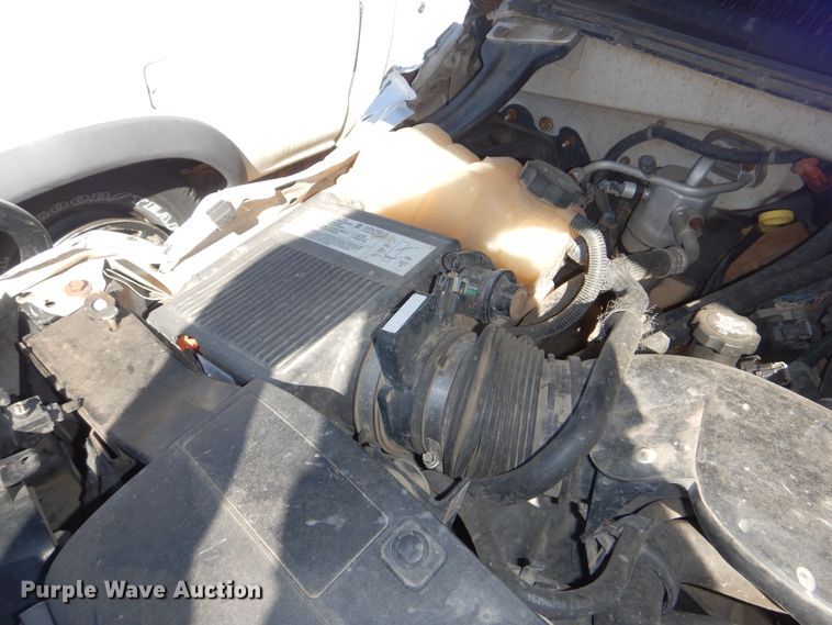 image for item GO9854 2004 Chevrolet Silverado 1500  Ext. Cab pickup truck