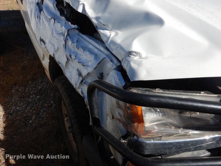 image for item GO9854 2004 Chevrolet Silverado 1500  Ext. Cab pickup truck