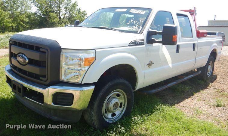 image for item GP9174 2012 Ford F350 Super Duty FX4  Crew Cab pickup truck