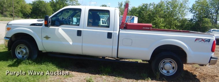image for item GP9174 2012 Ford F350 Super Duty FX4  Crew Cab pickup truck