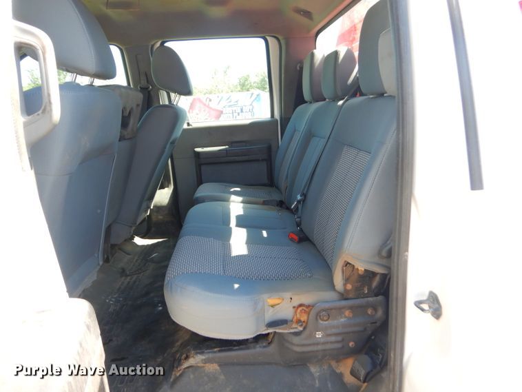 image for item GP9174 2012 Ford F350 Super Duty FX4  Crew Cab pickup truck