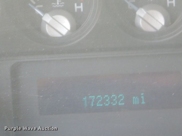 image for item GP9174 2012 Ford F350 Super Duty FX4  Crew Cab pickup truck