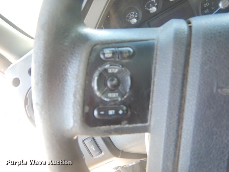 image for item GP9174 2012 Ford F350 Super Duty FX4  Crew Cab pickup truck