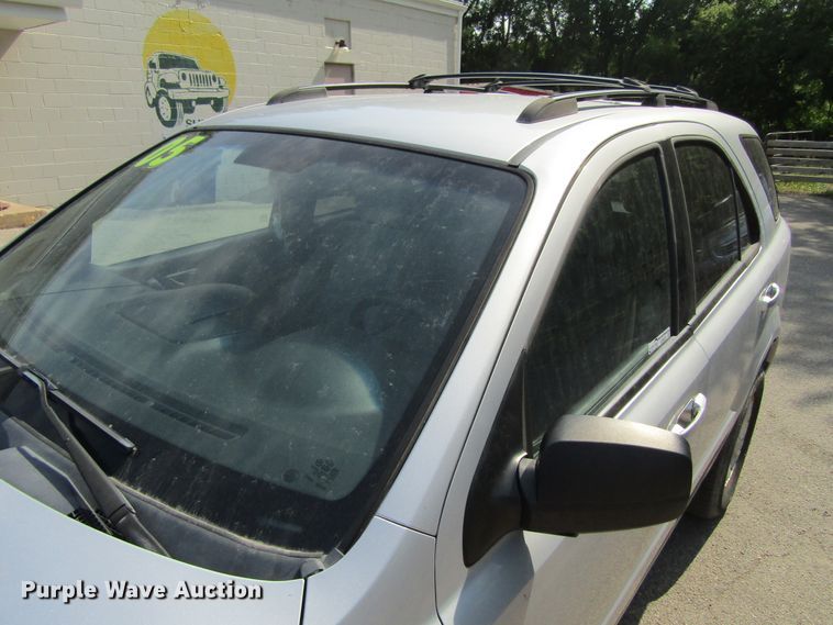 image for item GQ9033 2005 Kia Sorento LX  SUV