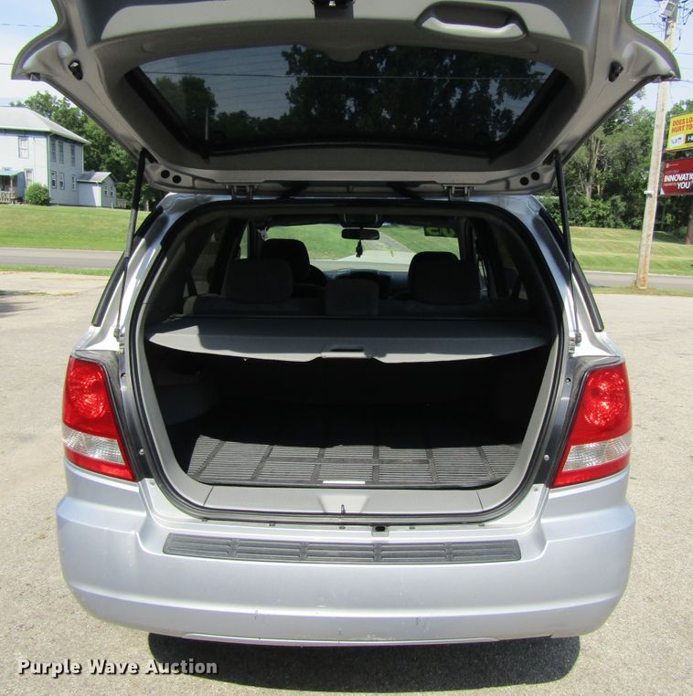 image for item GQ9033 2005 Kia Sorento LX  SUV