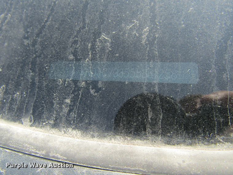 image for item GQ9033 2005 Kia Sorento LX  SUV