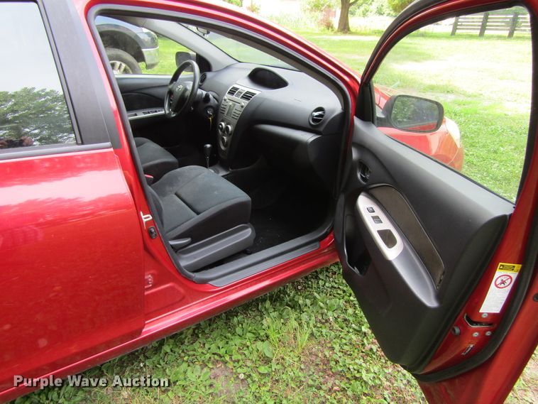 image for item GQ9035 2009 Toyota Yaris