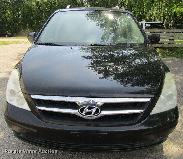 image for item GQ9037 2007 Hyundai Entourage  van