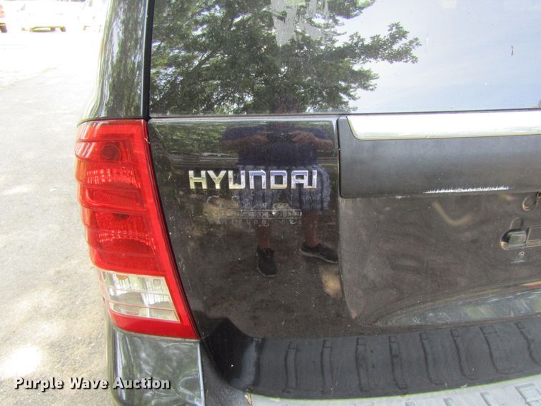 image for item GQ9037 2007 Hyundai Entourage  van