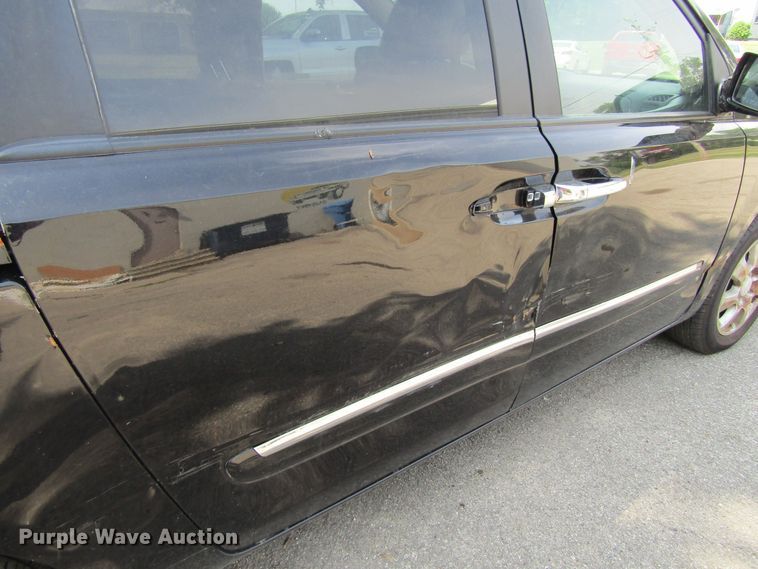 image for item GQ9037 2007 Hyundai Entourage  van