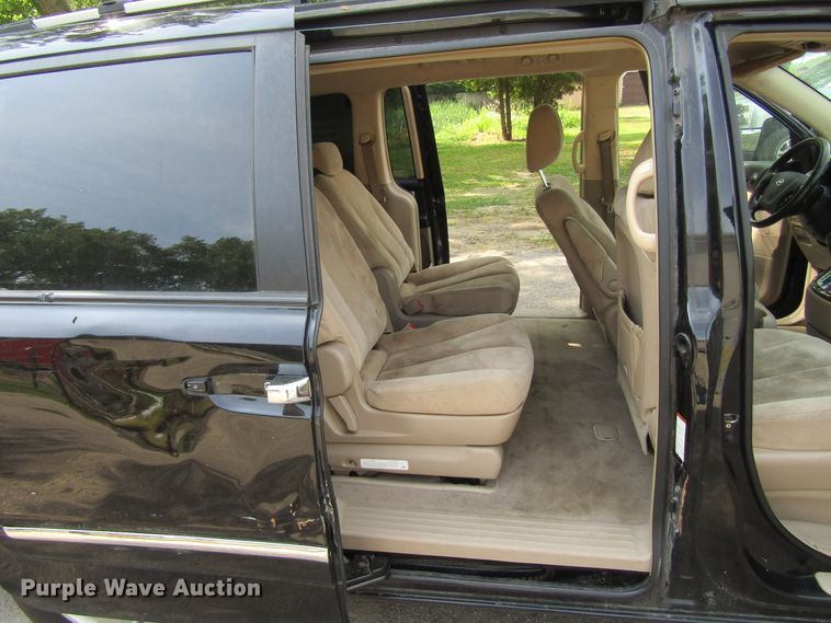 image for item GQ9037 2007 Hyundai Entourage  van