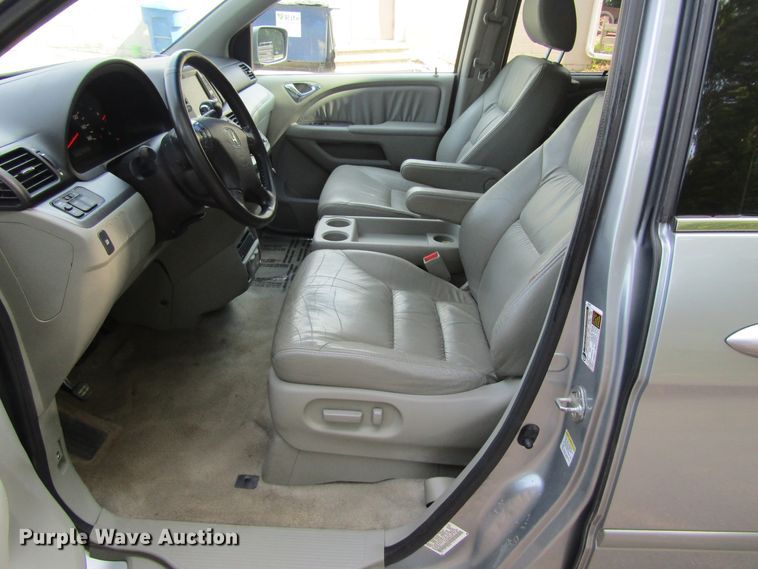 image for item GQ9038 2008 Honda Odyssey  van