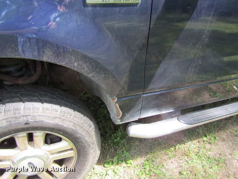 image for item GQ9041 2005 Ford F150 XLT  SuperCab pickup truck