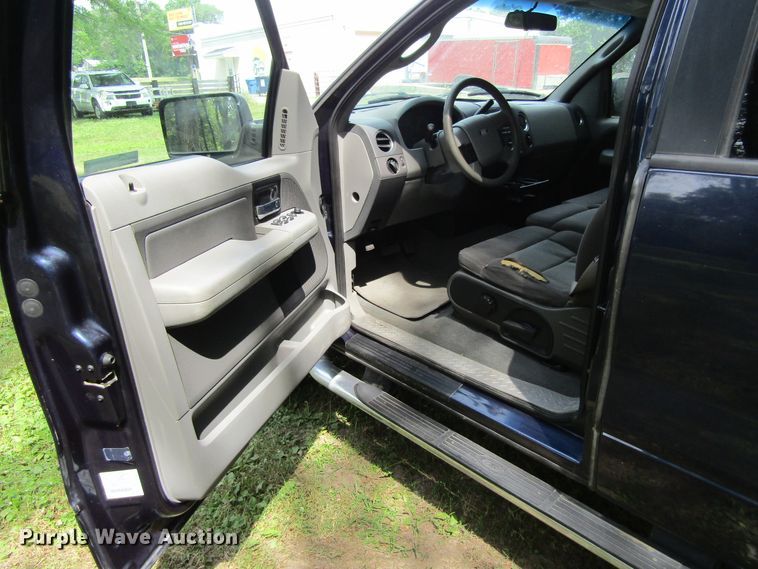 image for item GQ9041 2005 Ford F150 XLT  SuperCab pickup truck