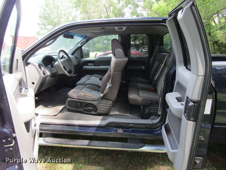 image for item GQ9041 2005 Ford F150 XLT  SuperCab pickup truck