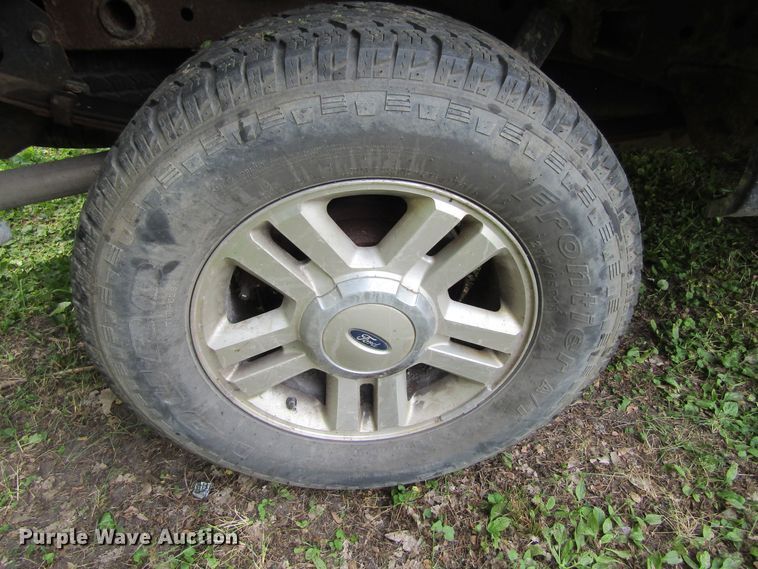 image for item GQ9041 2005 Ford F150 XLT  SuperCab pickup truck