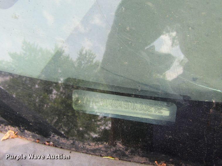 image for item GQ9041 2005 Ford F150 XLT  SuperCab pickup truck