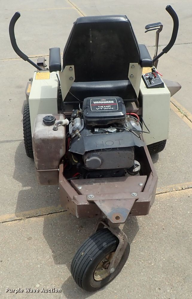 image for item GS9270 Grasshopper 614 ZTR lawn mower