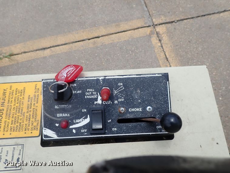 image for item GS9270 Grasshopper 614 ZTR lawn mower