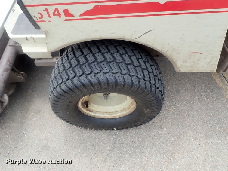 image for item GS9270 Grasshopper 614 ZTR lawn mower