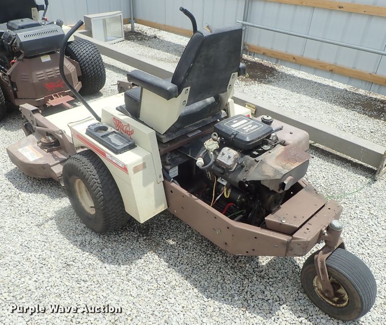 image for item GS9271 Grasshopper 718 ZTR lawn mower