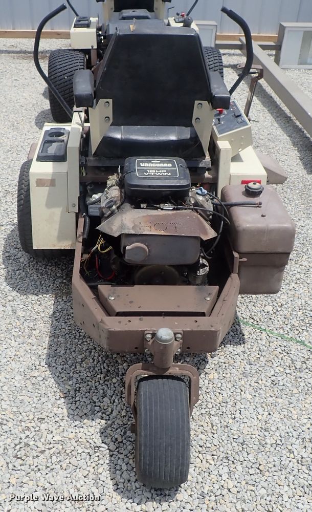 image for item GS9271 Grasshopper 718 ZTR lawn mower