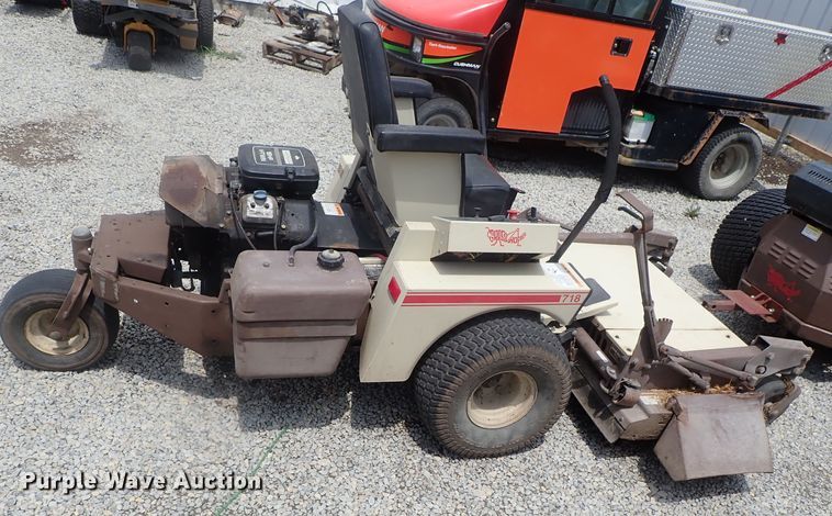 image for item GS9271 Grasshopper 718 ZTR lawn mower