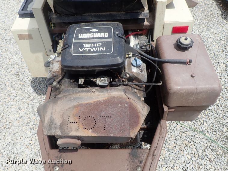 image for item GS9271 Grasshopper 718 ZTR lawn mower