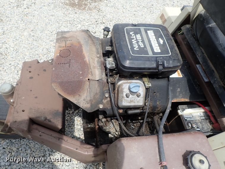 image for item GS9271 Grasshopper 718 ZTR lawn mower