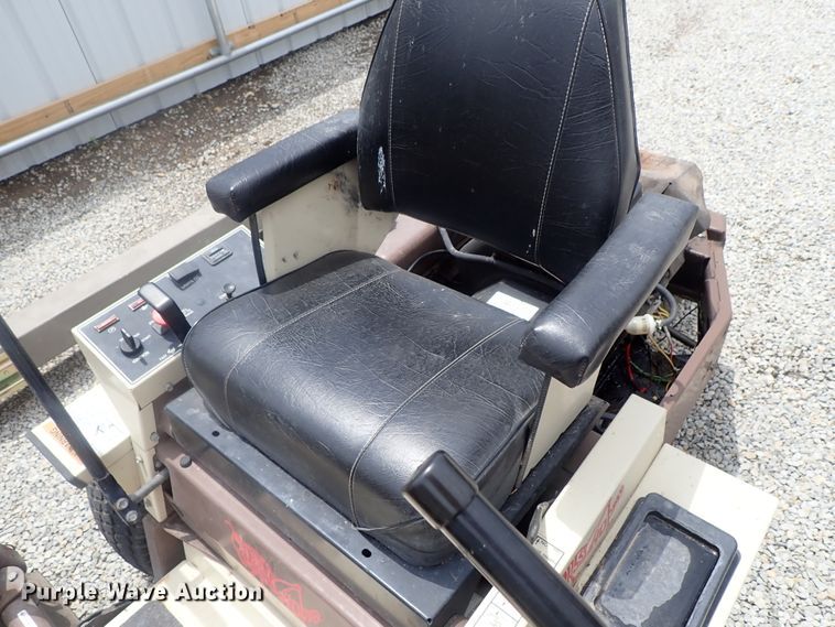 image for item GS9271 Grasshopper 718 ZTR lawn mower