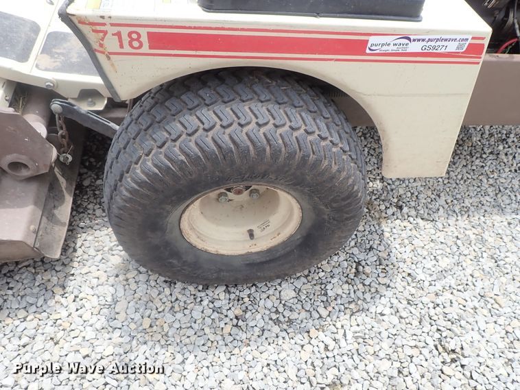 image for item GS9271 Grasshopper 718 ZTR lawn mower