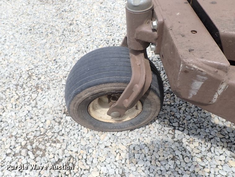 image for item GS9271 Grasshopper 718 ZTR lawn mower