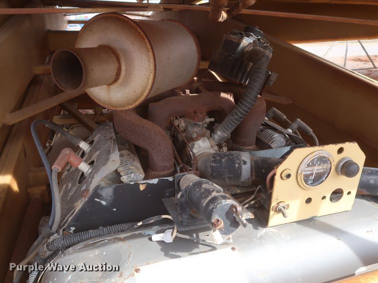 image for item GS9794 Grove SM42RT  scissor lift