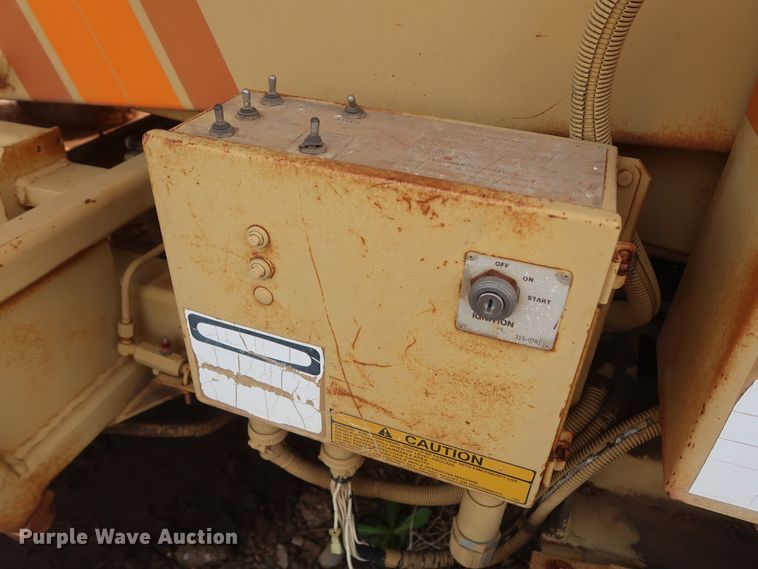 image for item GS9794 Grove SM42RT  scissor lift