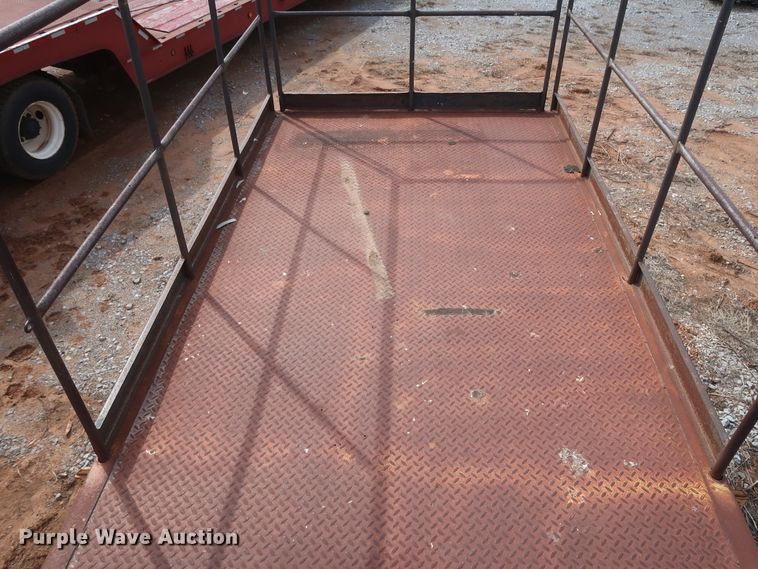 image for item GS9794 Grove SM42RT  scissor lift