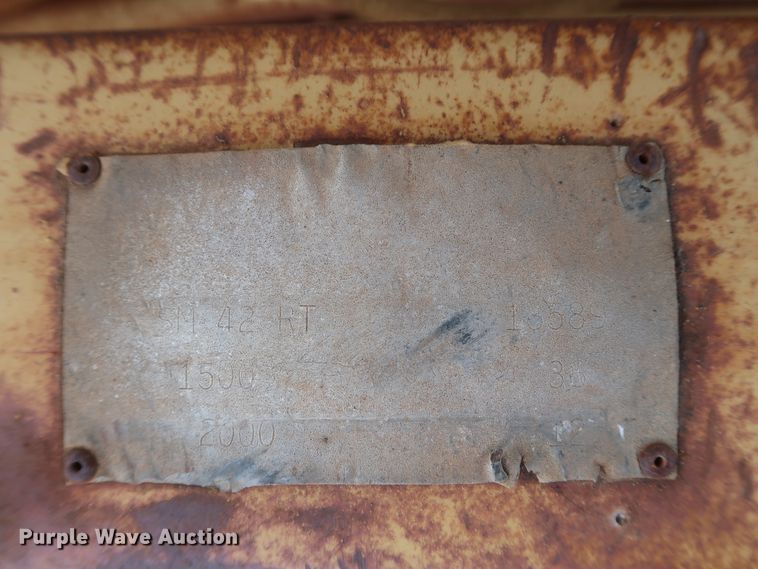 image for item GS9794 Grove SM42RT  scissor lift