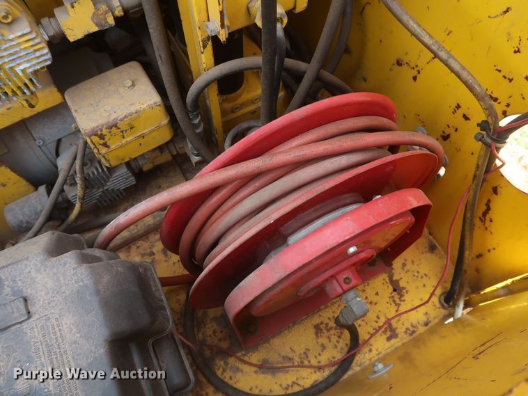 image for item GS9795 1988 Hesco 150010  generator