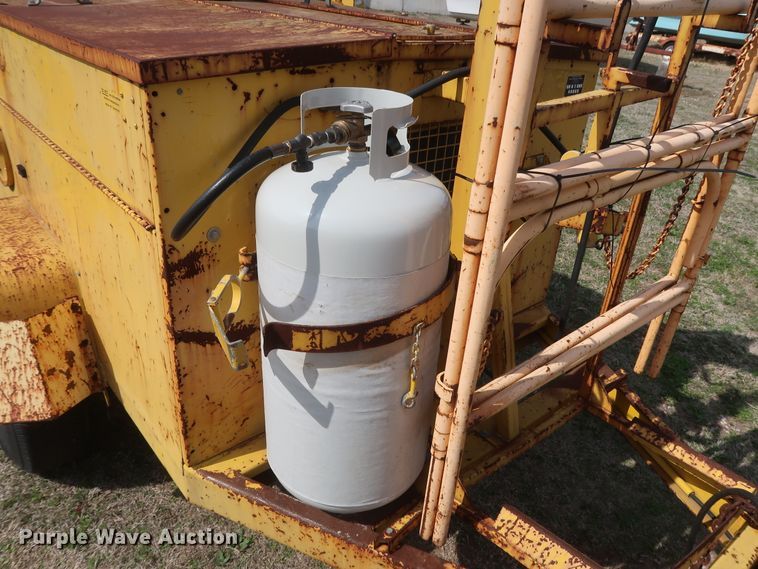 image for item GS9795 1988 Hesco 150010  generator