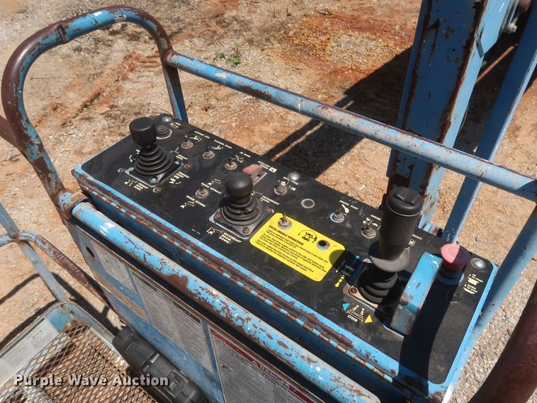 image for item GS9990 1999 Genie Z-60/34  boom lift