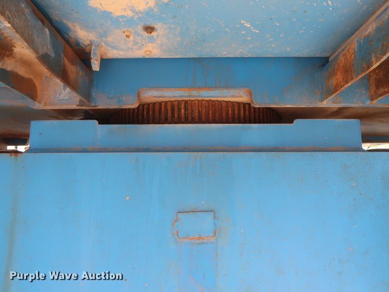 image for item GS9990 1999 Genie Z-60/34  boom lift