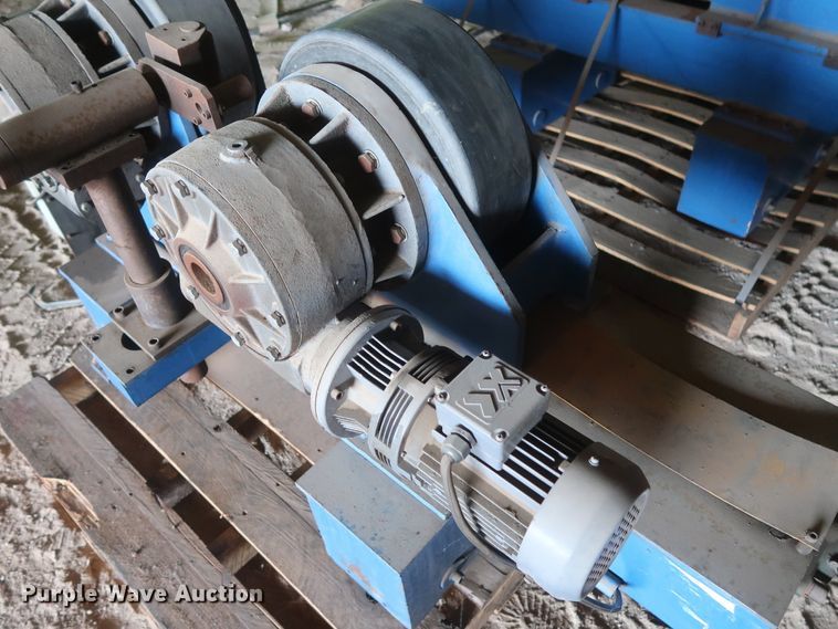 image for item GS9995 2015 Chengdu Lijia Science and Technology JT-3 tank weld roller