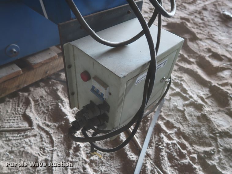 image for item GS9995 2015 Chengdu Lijia Science and Technology JT-3 tank weld roller